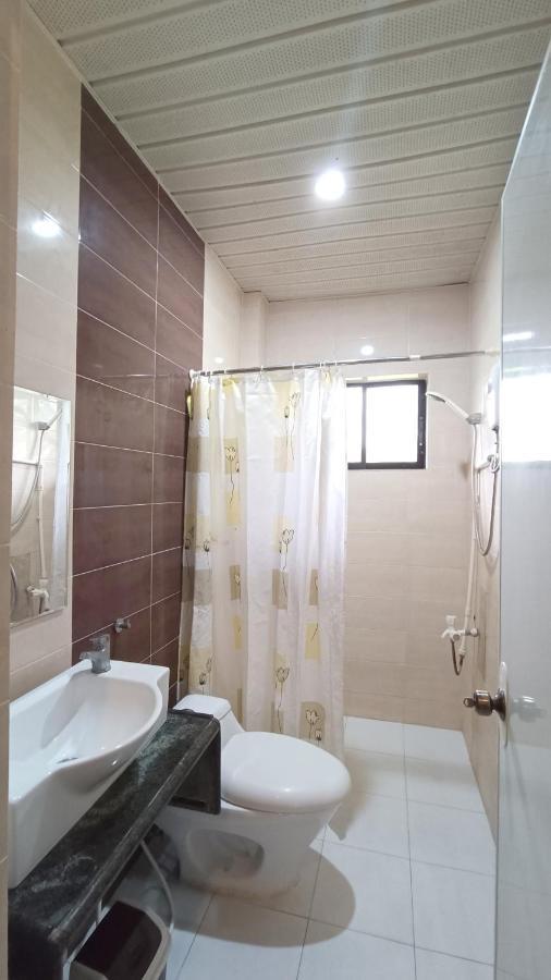 Verano Guesthouse タグビララン エクステリア 写真