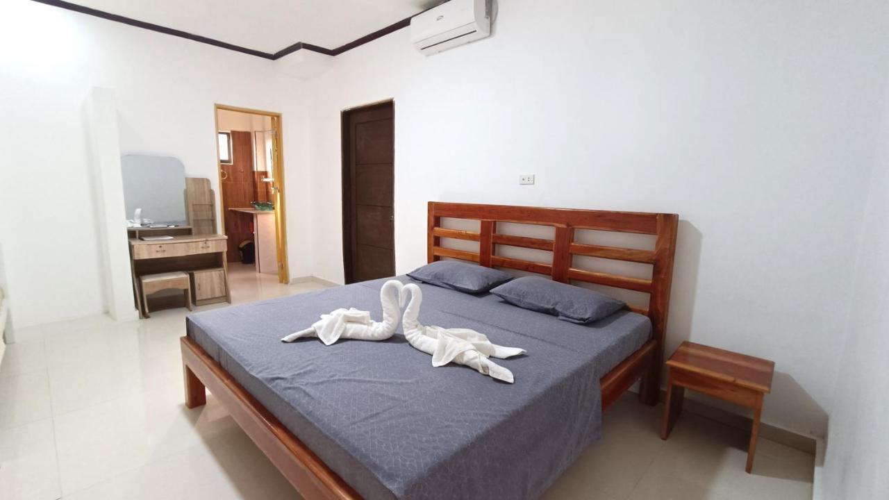 Verano Guesthouse タグビララン エクステリア 写真