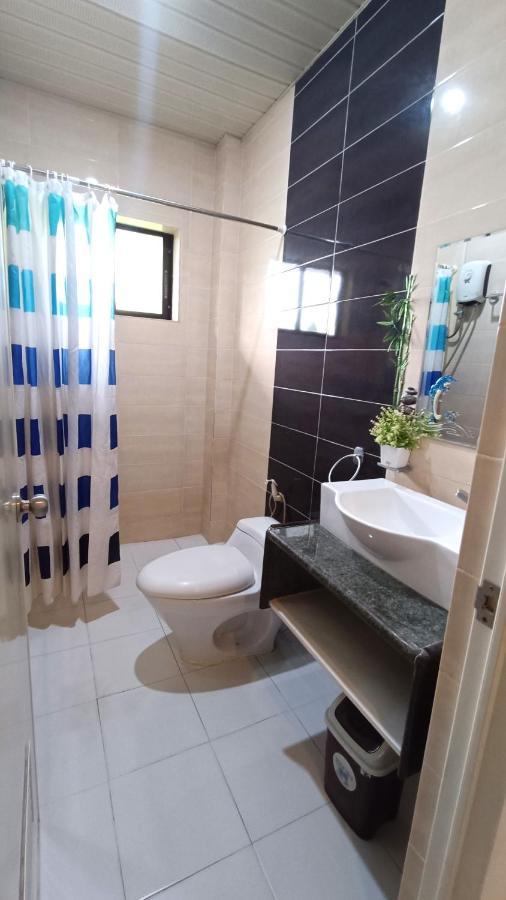 Verano Guesthouse タグビララン エクステリア 写真