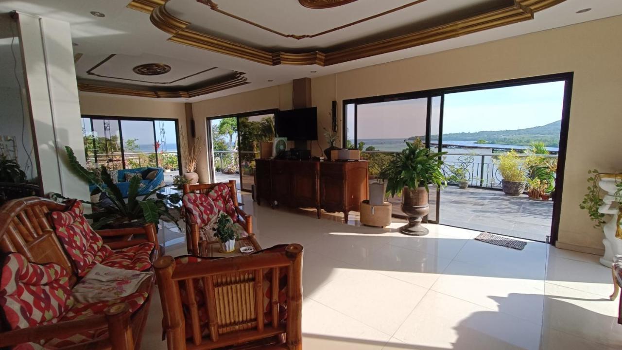Verano Guesthouse タグビララン エクステリア 写真