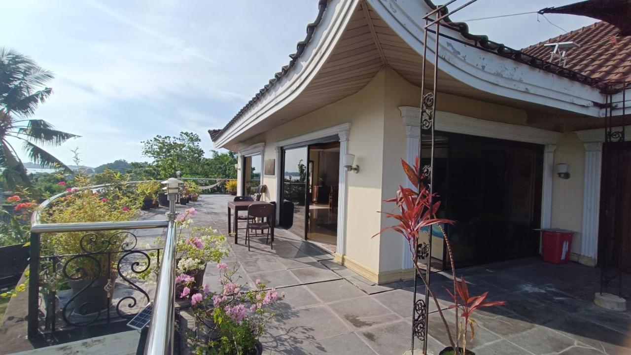 Verano Guesthouse タグビララン エクステリア 写真